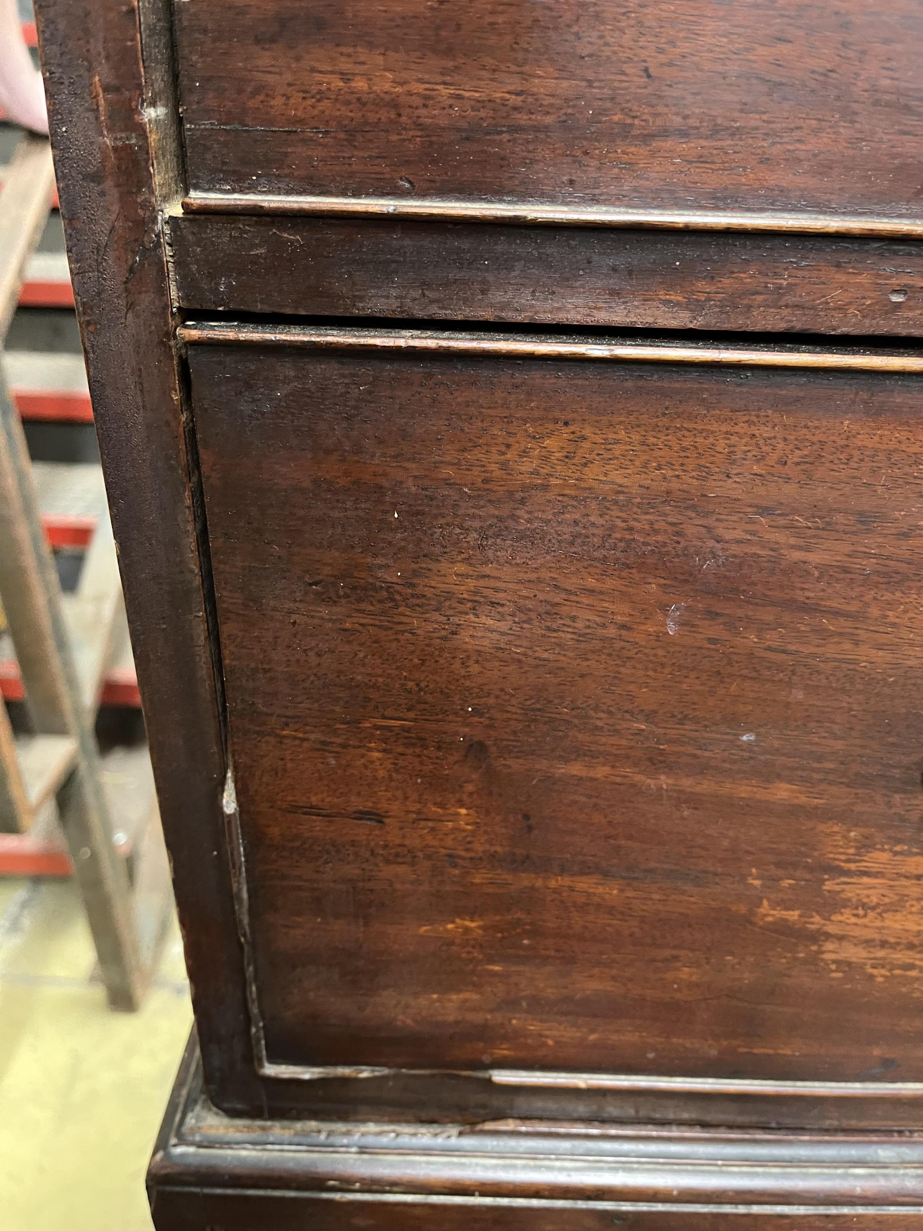 A George III mahogany chest on chest, width 112cm, depth 59cm, height 193cm